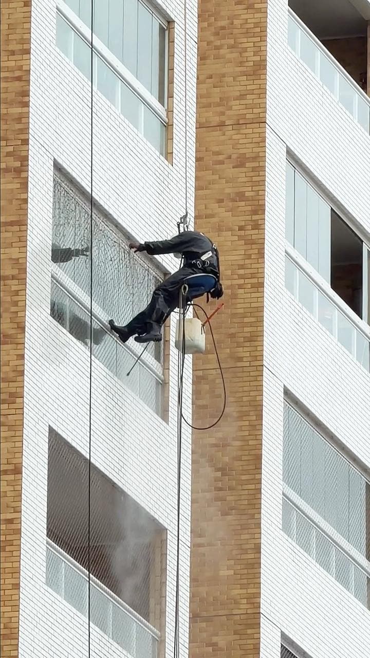 Equipe ASC realizando a lavagem técnica